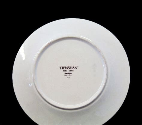 The gold trim on this pattern means it is not safe for use in the microwave. . Tienshan fine china